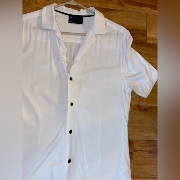 ASOS Men’s White V-neck Button Down Short Sleeve Polo Size Small - Picture 3 of 10